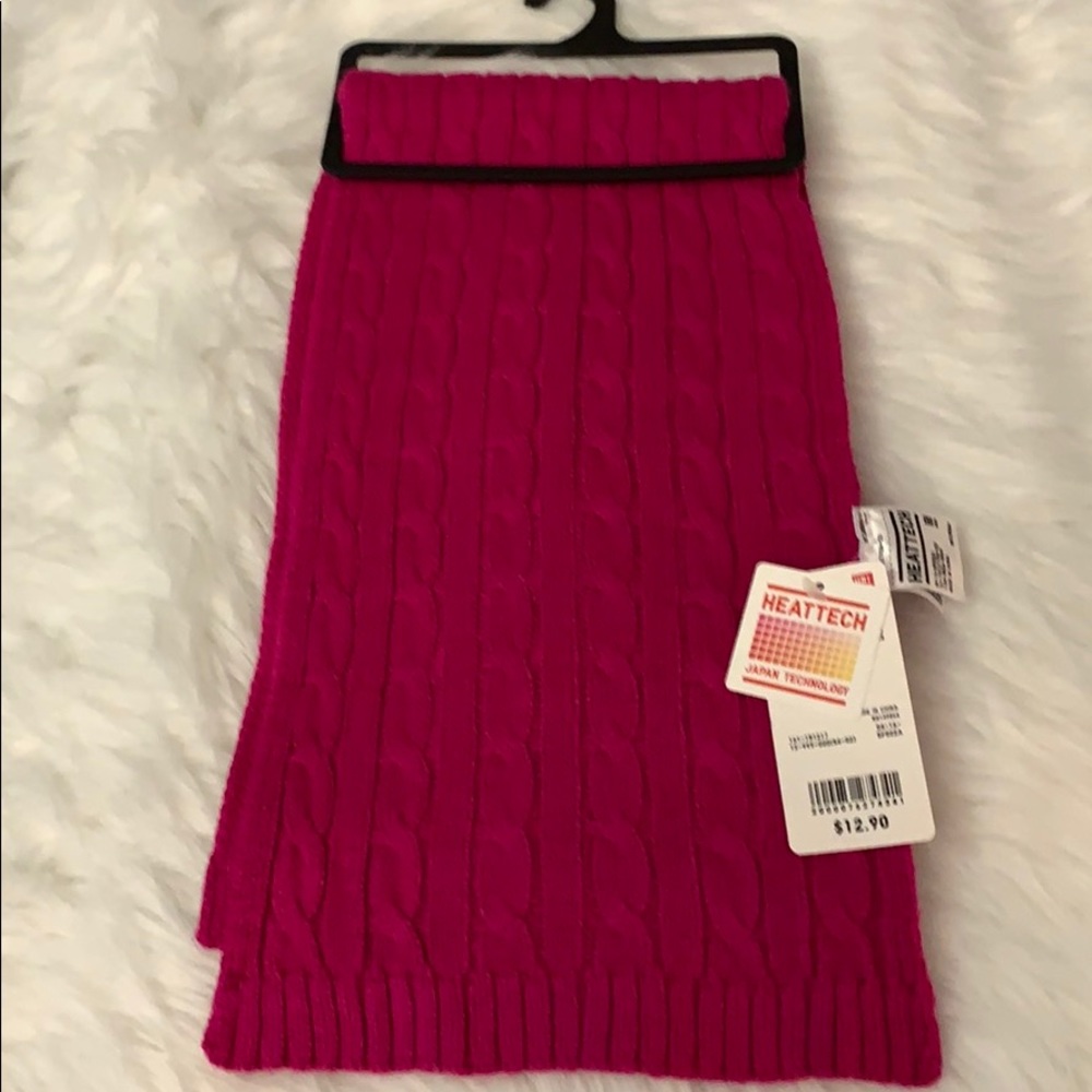 BNWT UNIQLO KIDS HEATTECH  SCARF